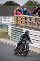 Vintage-motorcycle-club;eventdigitalimages;mallory-park;mallory-park-trackday-photographs;no-limits-trackdays;peter-wileman-photography;trackday-digital-images;trackday-photos;vmcc-festival-1000-bikes-photographs